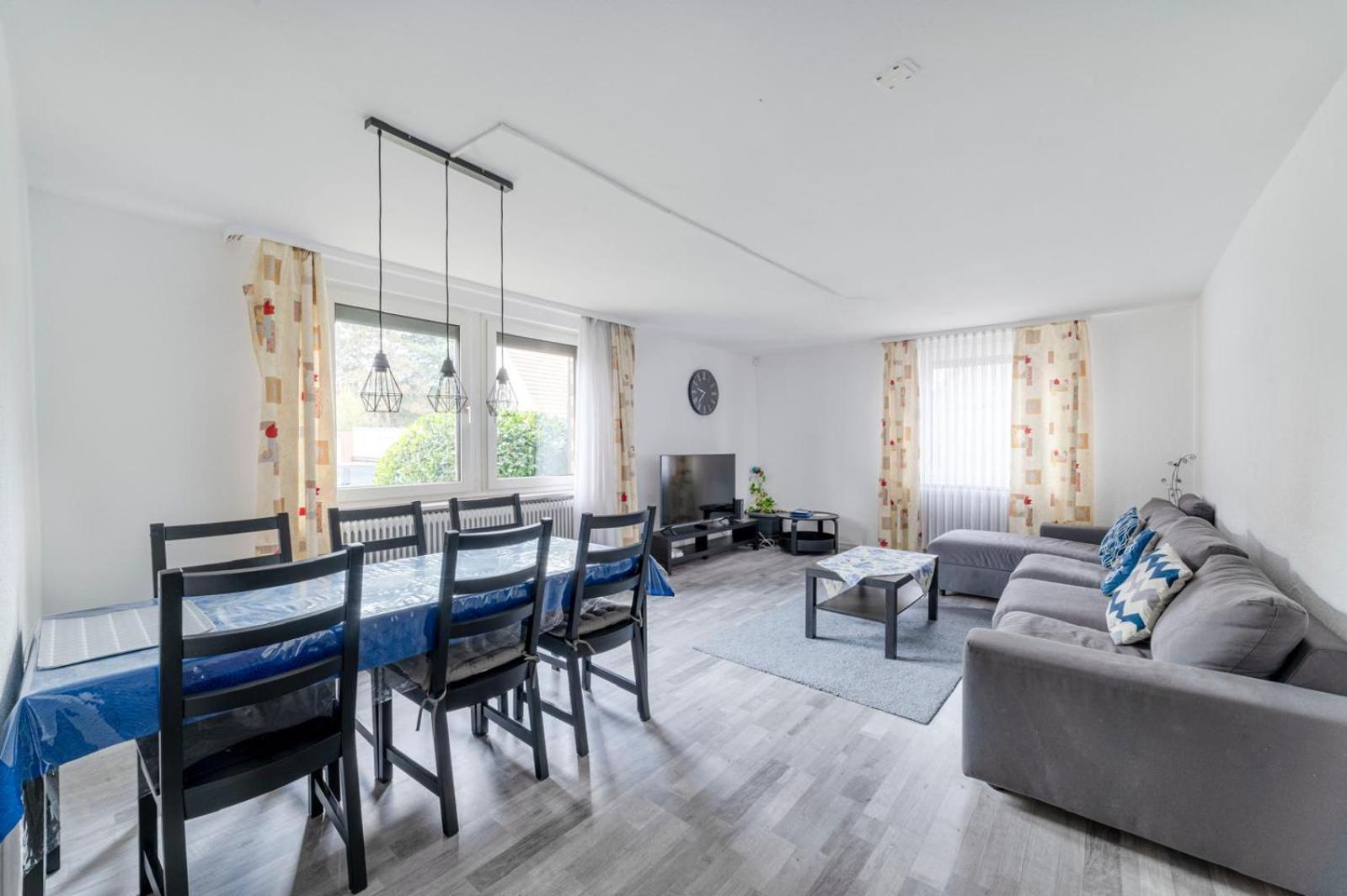 Cozy Villa With Garden, Balcony And Parking Area In Duesseldorf Экстерьер фото