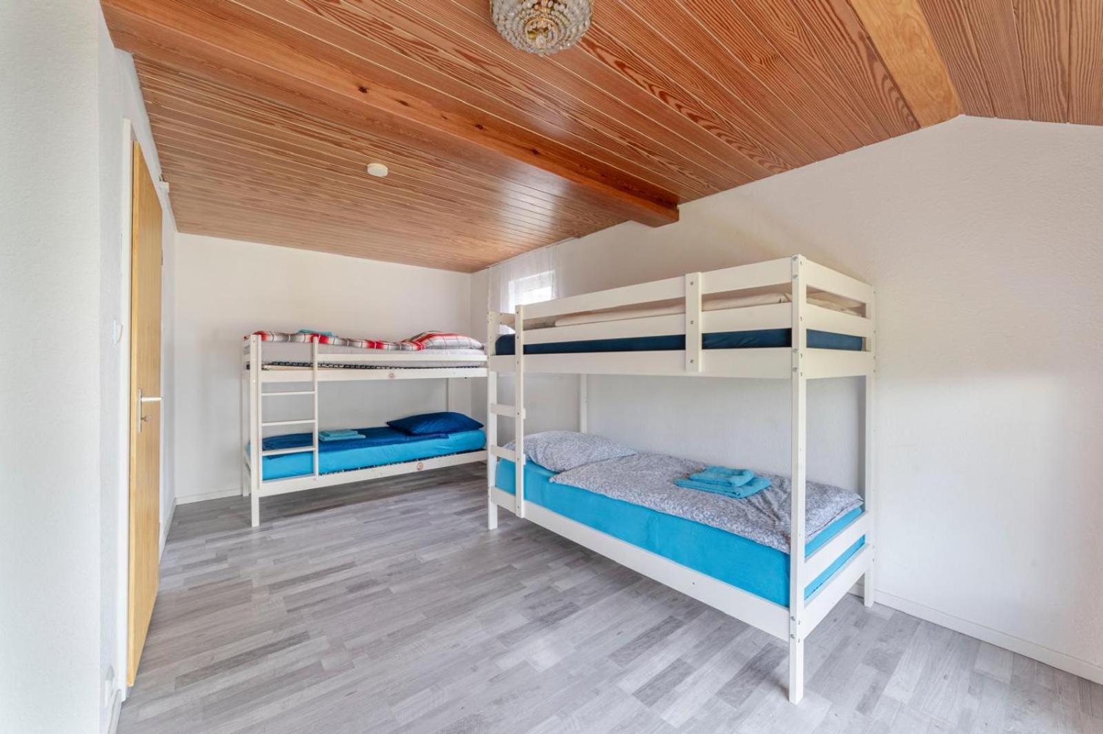 Cozy Villa With Garden, Balcony And Parking Area In Duesseldorf Экстерьер фото