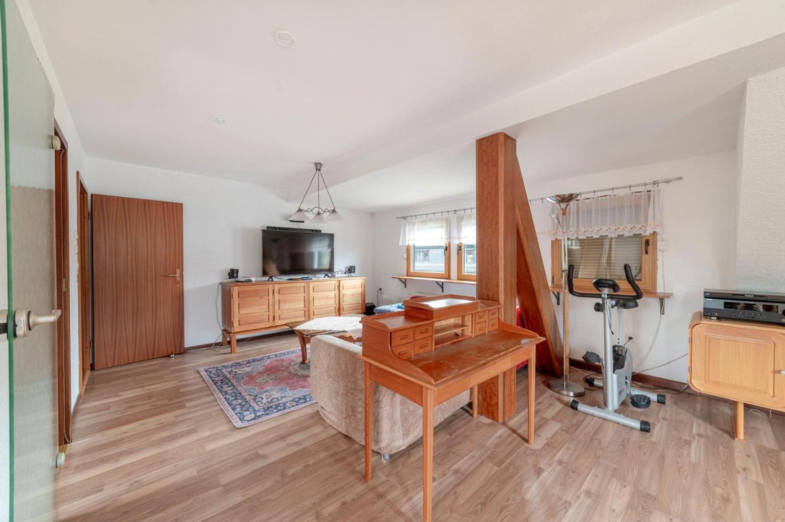 Cozy Villa With Garden, Balcony And Parking Area In Duesseldorf Экстерьер фото